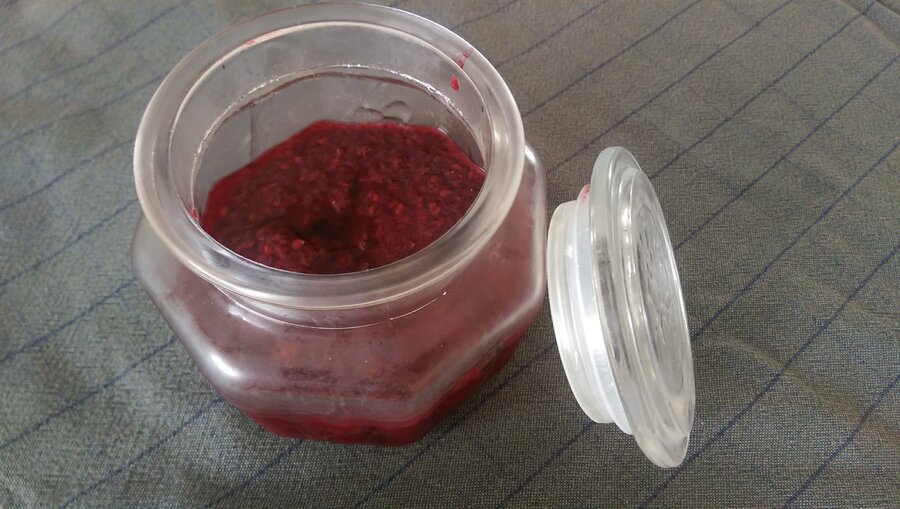 Jam met chiazaad